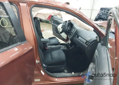 2014 Mitsubishi Outlander Se z USA, uszkodzony, nr VIN JA4AZ3A37EZ009389